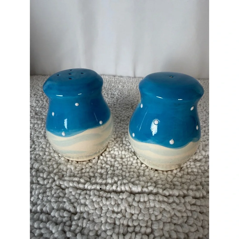VTG‎ Hand Painted Snowman Salt and Pepper Shakers Ceramic Blue Winter Holiday